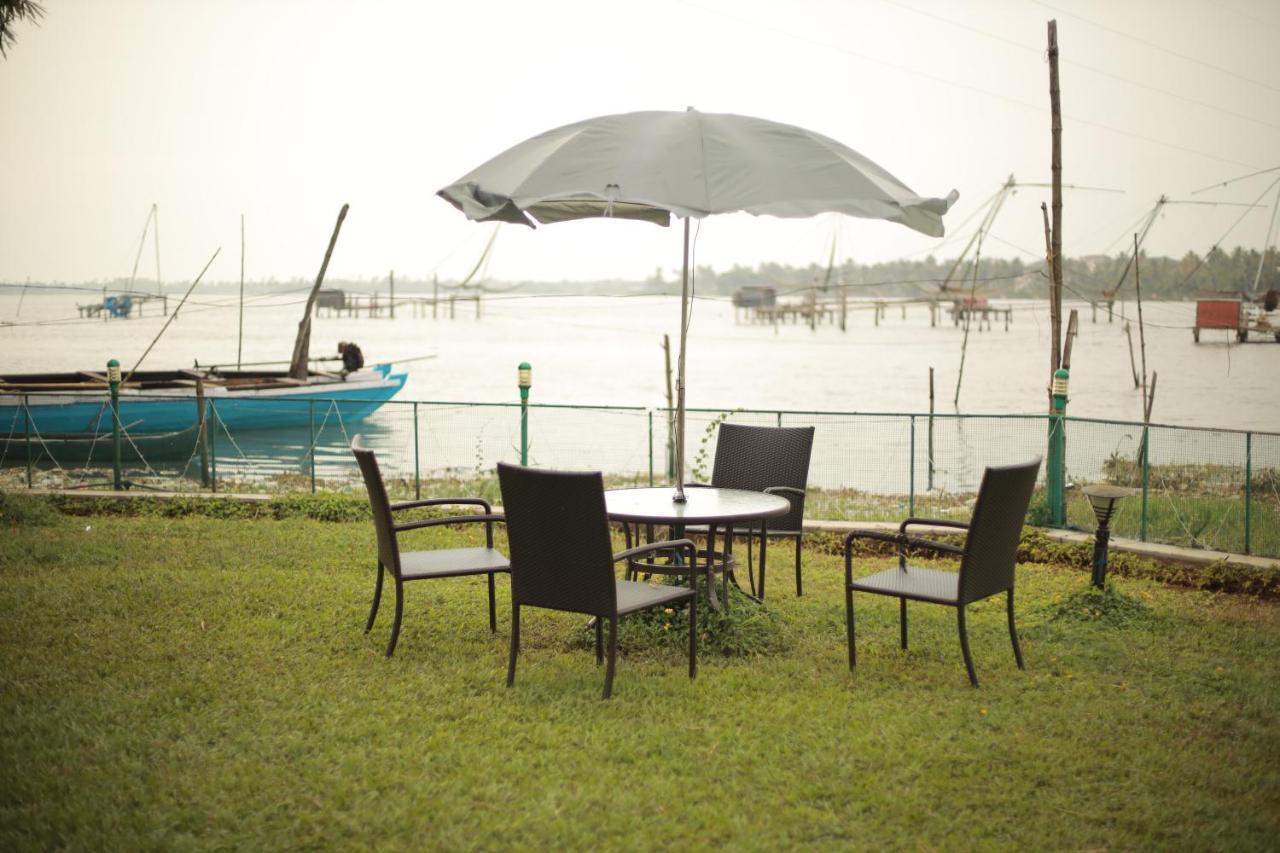 Heritage Methanam Kochi Exterior photo
