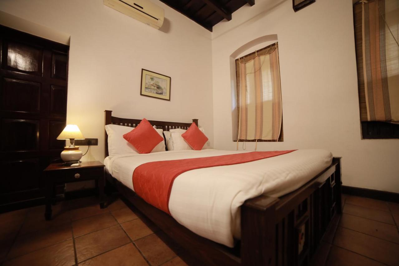Heritage Methanam Kochi Exterior photo