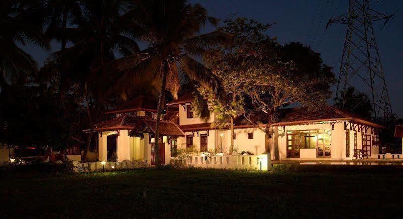Heritage Methanam Kochi Exterior photo